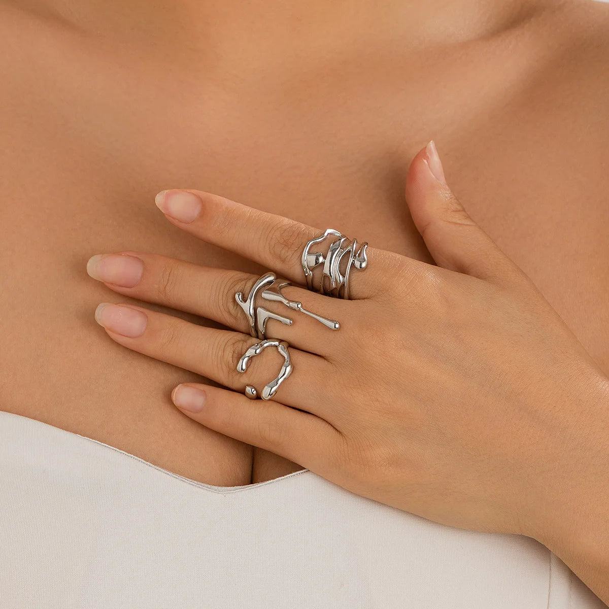 Bagues géométriques irrégulières - couleur or ou argent